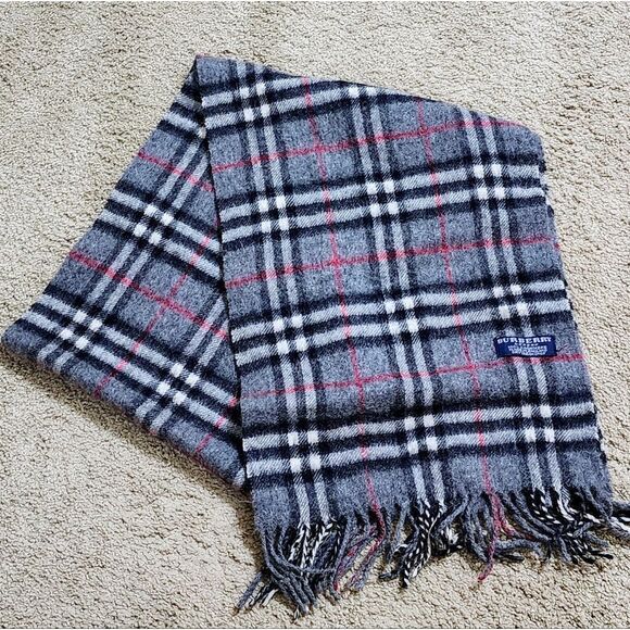 Burberry 100% Wool Grey Nova Check Scarf - Picture 1 of 9